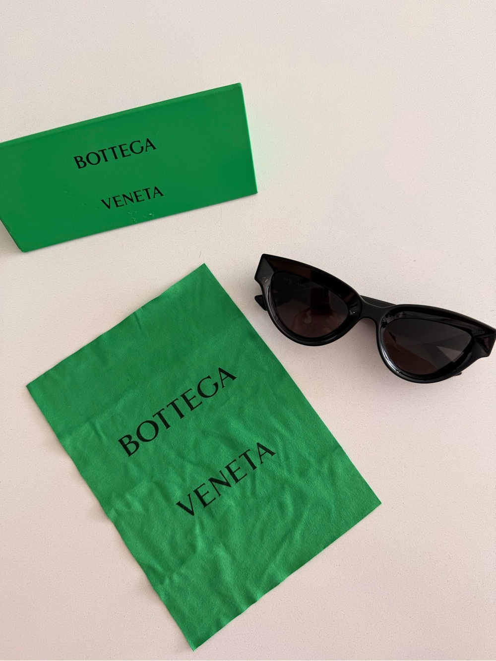 Bottega Veneta Black Cat-Eye Sunglasses with Dark Lenses